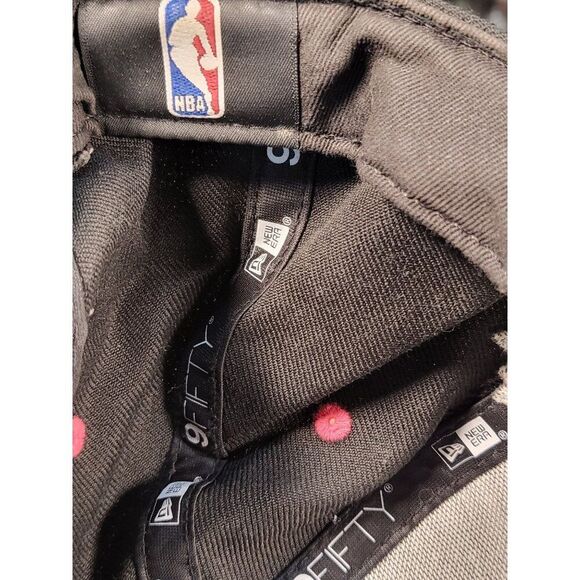 Miami Heat NBA Snapback Hat New Era 9Fifty Graphic Print Basketball Sportswear - Picture 9 of 9